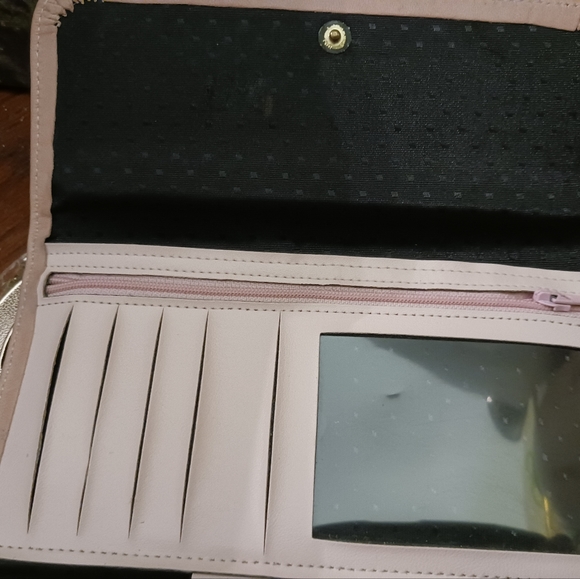 Vintage Princess Gardner Trifold Kiss Lock 👛 👜Lamb Skin Purse Wallet.🎁 👛 👜 - Picture 15 of 16